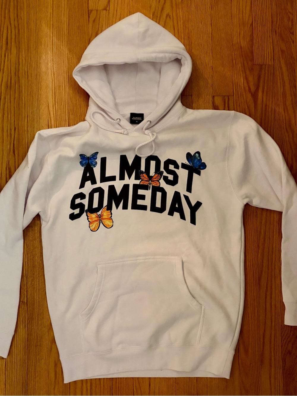 NWOT - Almost Someday Butterfly Graphic Pullover Hoodie - White SZ medium